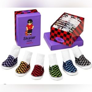 0-12 Months socks with grip bottom made to looks like checkered vans.